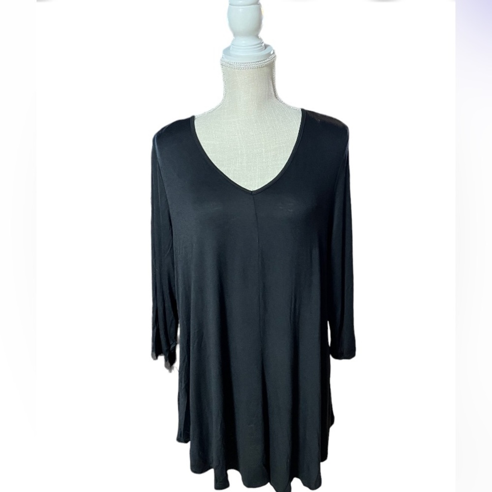 New! Joan‎ Vass top